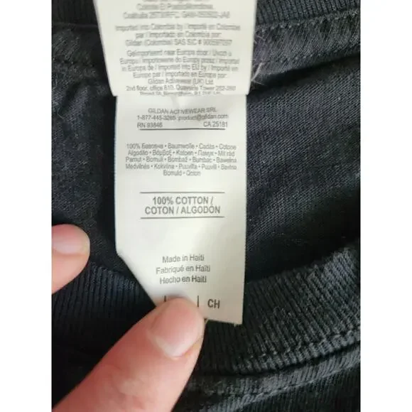 Lynyrd Skynyrd Gildan T Shirt band Farewell tour concert USA 2018-2019 Sz Small - Picture 8 of 8